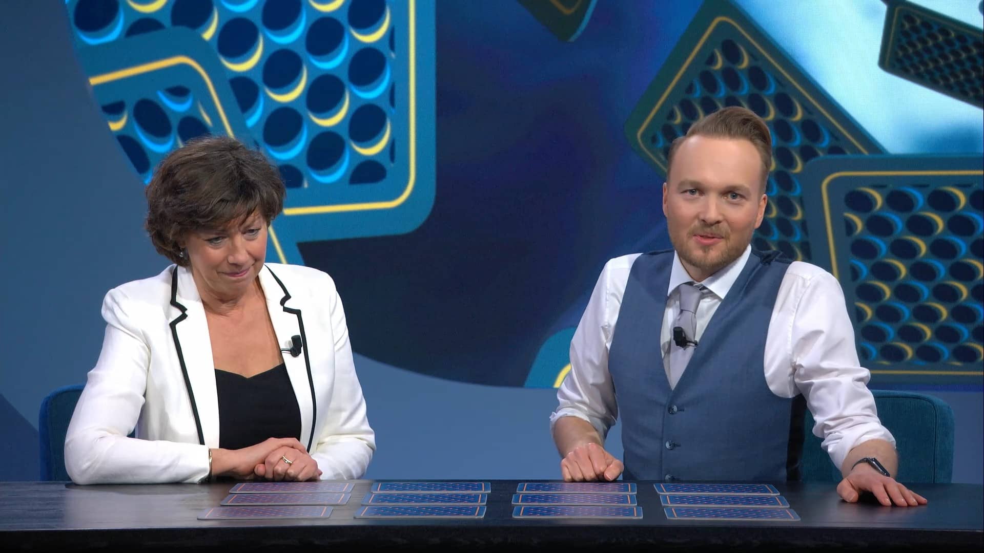 Geheugenmemory | De Avondshow met Arjen Lubach | NPO Start