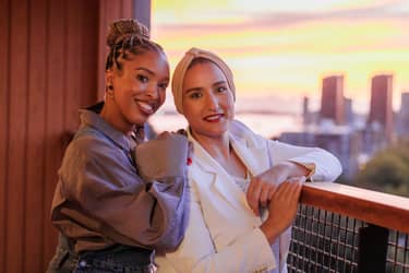 Klik hier om Nelly & Nora's Gesprekken met Smaak van 9 november te bekijken.