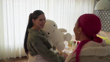 Klik hier om Vier Handen Op Eén Buik van 25 november te bekijken.