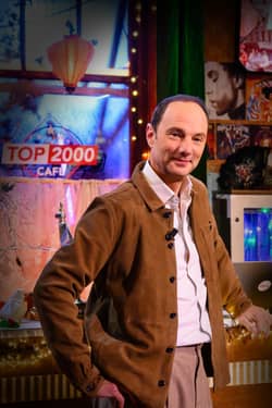 Klik hier om Top 2000 van 30 november te bekijken.