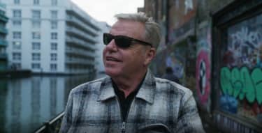 Klik hier om Top 2000 van 17 december te bekijken.