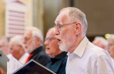 Klik hier om Nederland zingt van 29 november te bekijken.