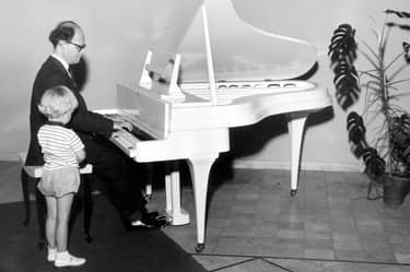 Klik hier om Andere Tijden Kort van 4 december te bekijken.