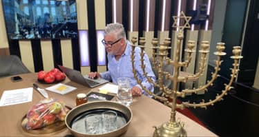 Klik hier om De Joodse wereld van 14 december te bekijken.