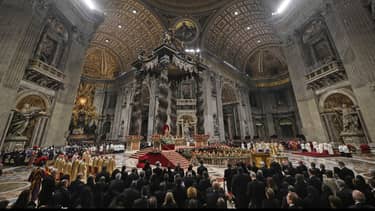 Klik hier om Eucharistieviering van 24 december te bekijken.