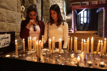 Klik hier om Onder Vuur van 25 december te bekijken.