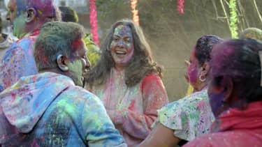 Klik hier om Holi van 4 maart te bekijken.
