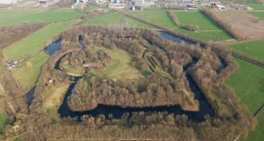 Klik hier om BinnensteBuiten van 9 april te bekijken.