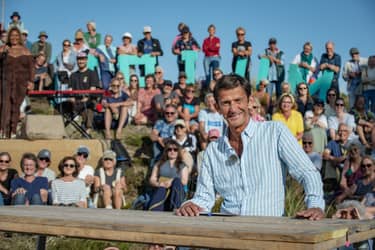 Klik hier om Opium op Oerol van 15 juni te bekijken.