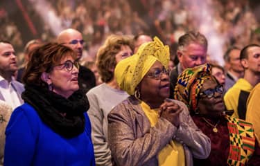 Klik hier om Nederland zingt van 3 oktober te bekijken.